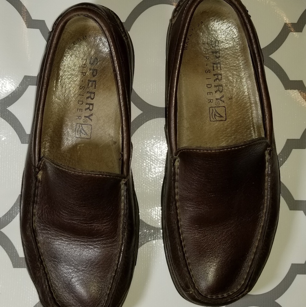 *PRICE DROP**Sperry Men's Slip On Loafers- Size 9M